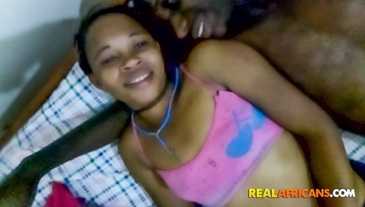 Afrikanisches Paar - selbstgedrehter Selfie-Sex
