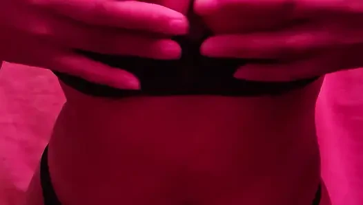 Мокрая и очень горячая