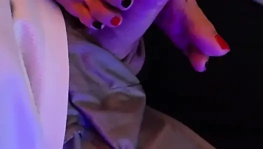 Footjob von melove sexy füßen