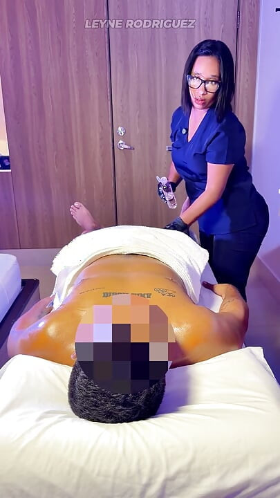 Sensual Manual Massage POV - Big Built Amateur Guy Happy Ending