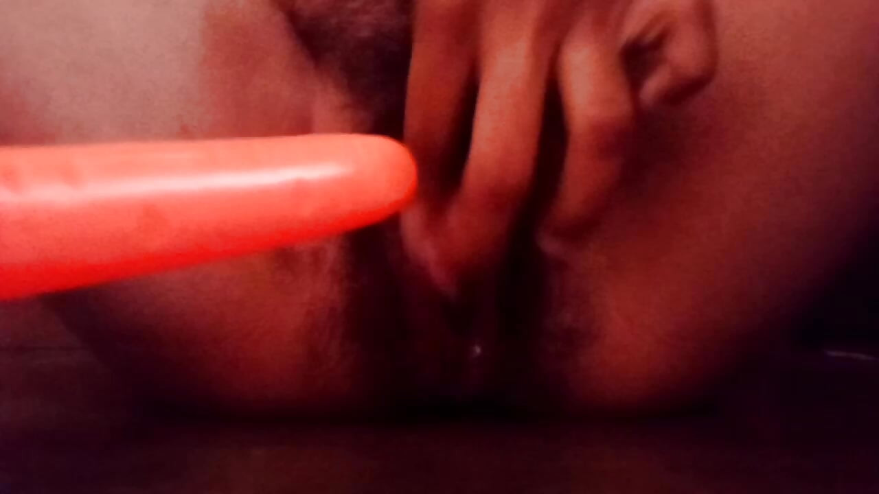 Desi Ấn Độ xinh đẹp bhabhi thủ dâm với cà rốt
