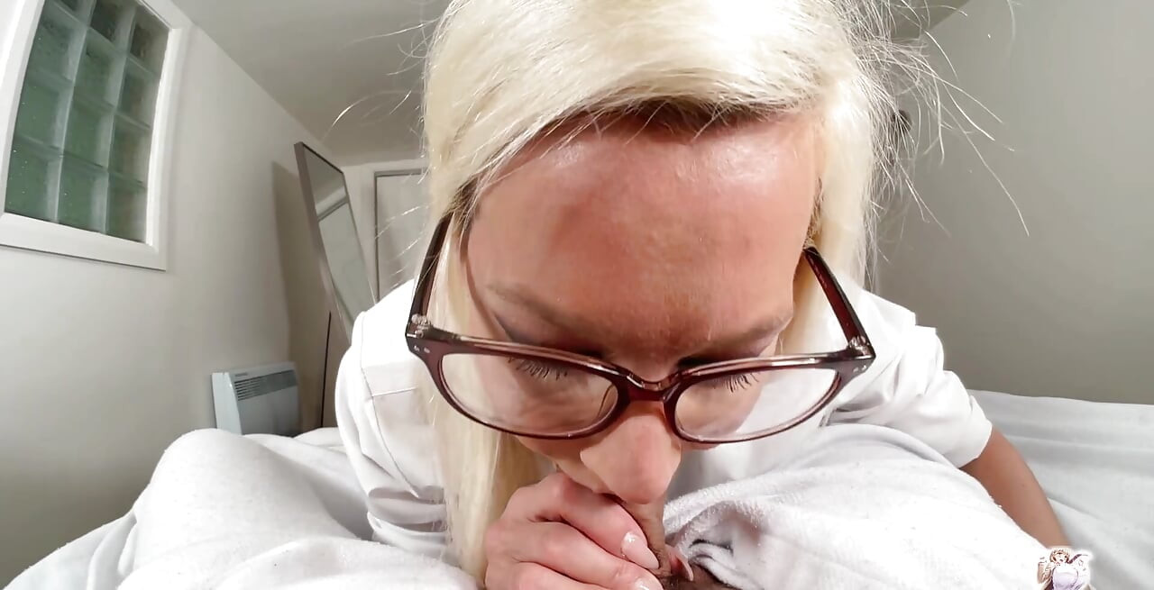 Step-mom Wants Orgasms and Cumshot on Huge Tits!