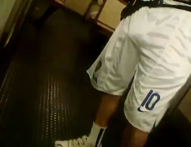 Str8 bonjolan dalam metro