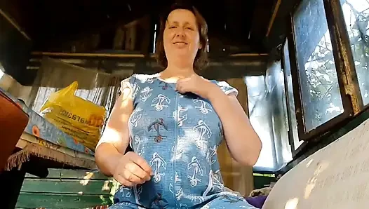 Masha and the Cucumber
