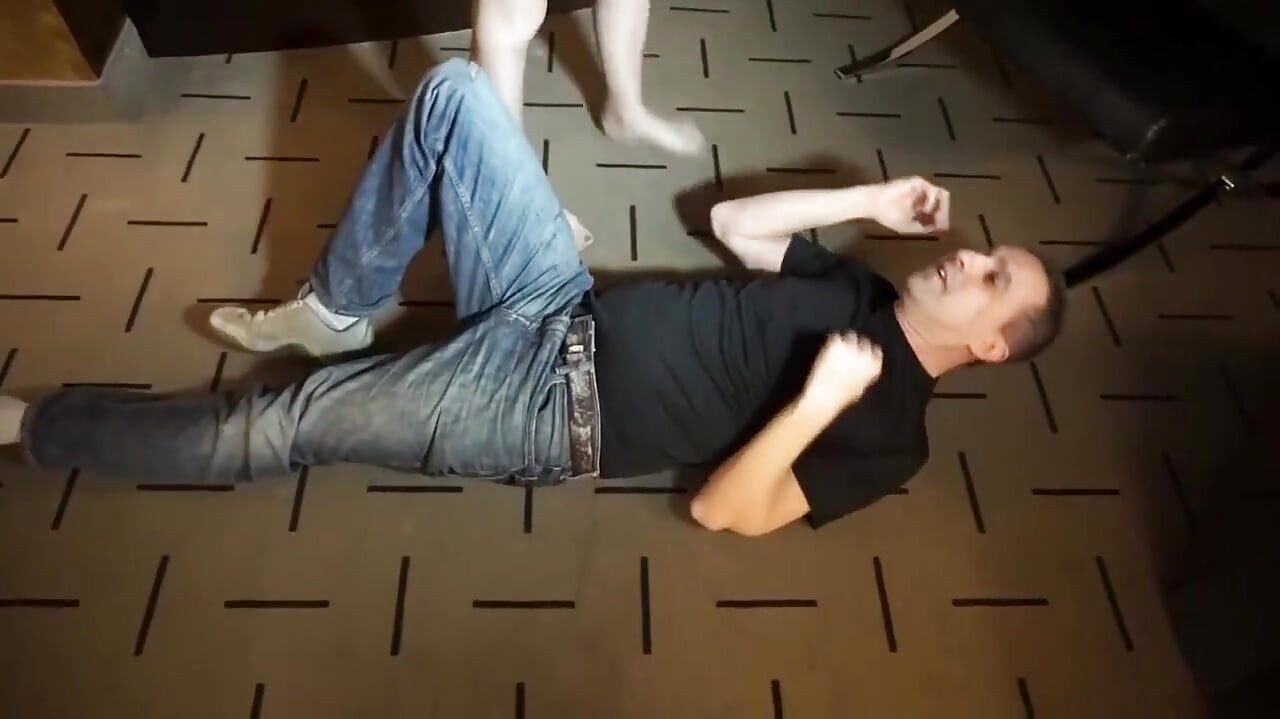 Gold Babe Kicks and Dominates Captured Thief Hard