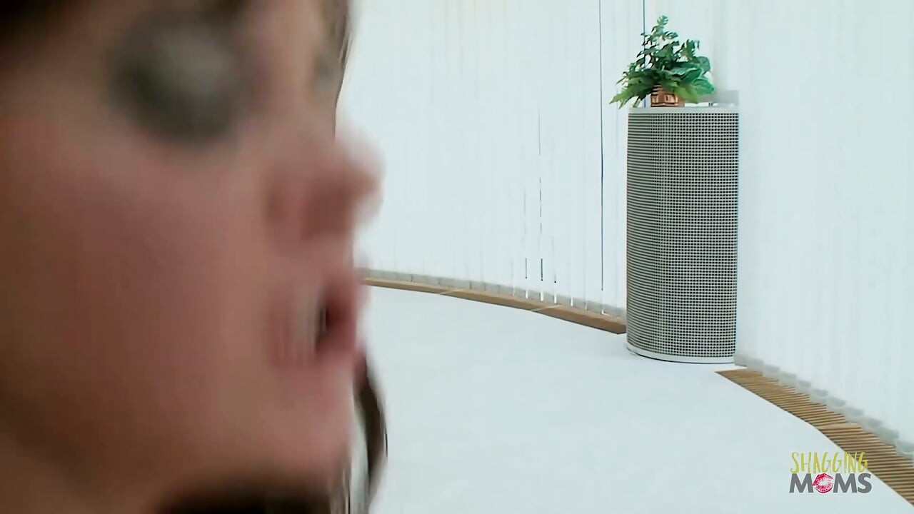 You too will want to get lost in her anal play after seeing her radiance