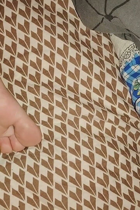 My Stepsister Let Me Touch Her Feet.