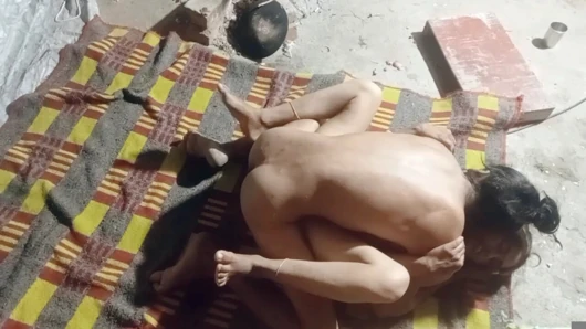 Saudara tiri saudara tiri India berhubungan seks yang luar biasa setelah putus cinta Hindi India juga video pornografi Ultra HD menunggu untuk mengunggah saudara tiri India