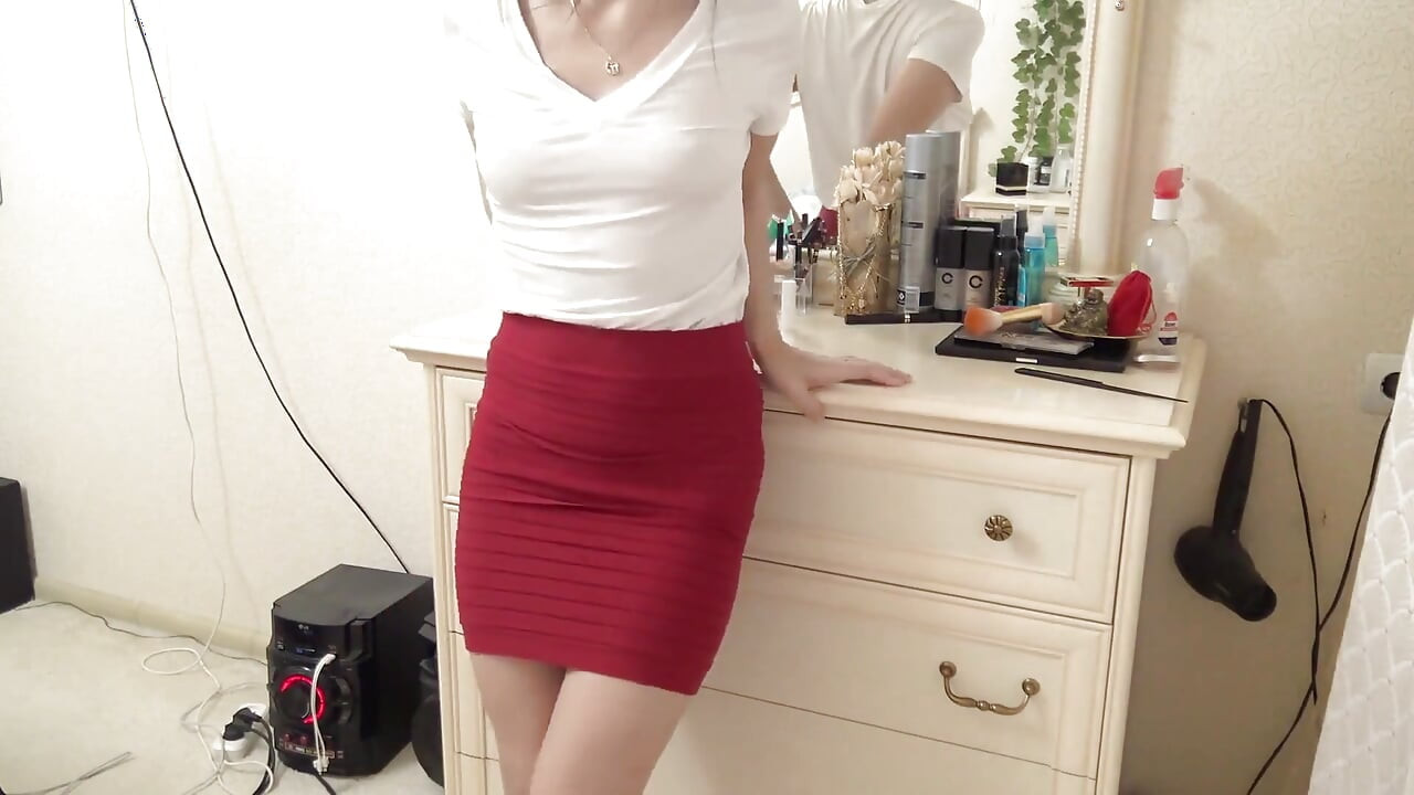 Hand in die muschi. Heiße masturbation einer großen offenen muschi. Muschi-Nahaufnahme.