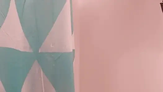 Playing with my pussy