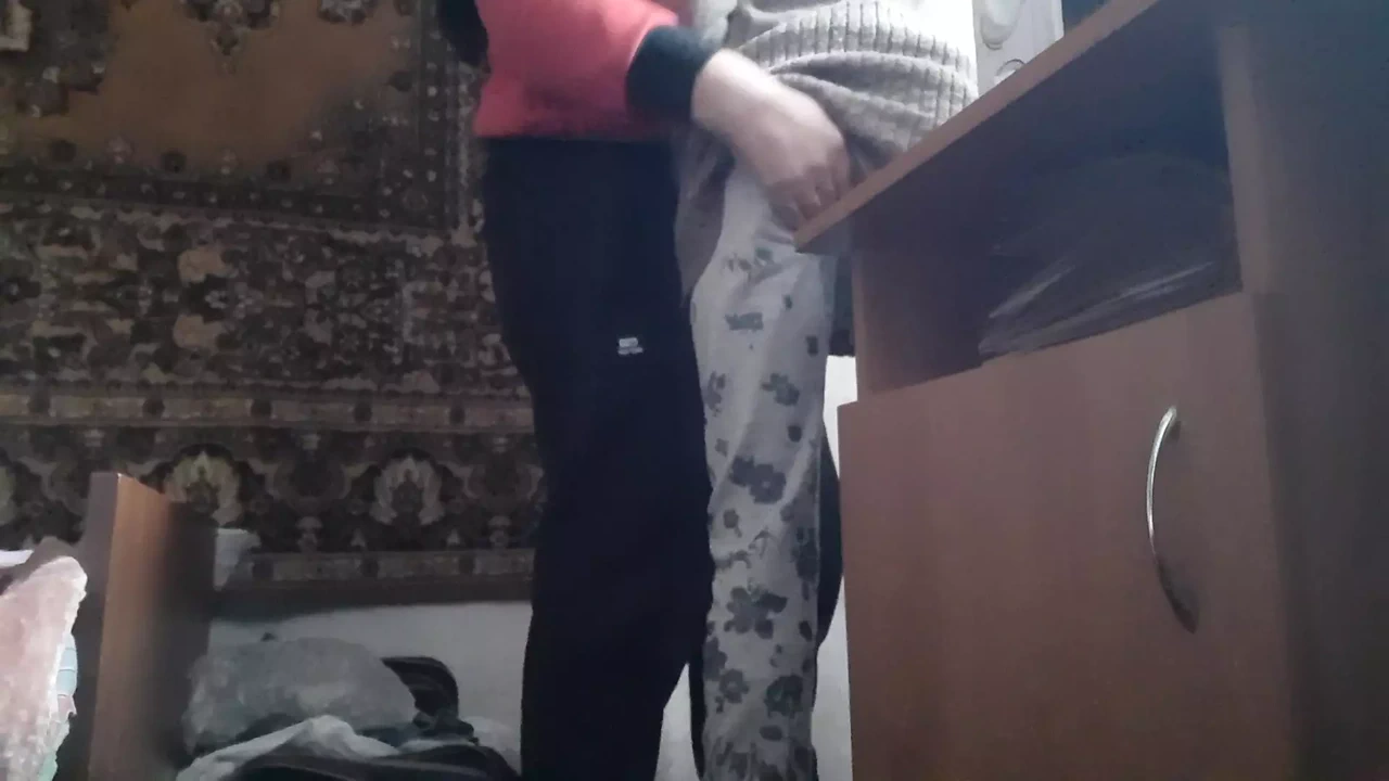 My neighbor and I are hiding from our parents at the table to cum quickly – Lesbian illusion