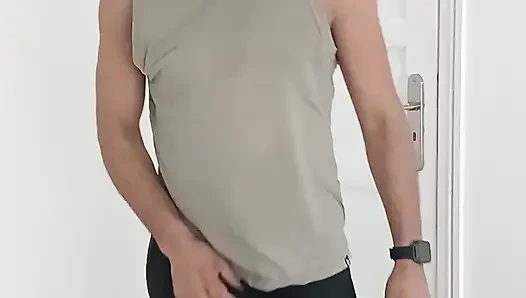 Aku pergi untuk membuat pengiriman dan dia membayar dengan seks.