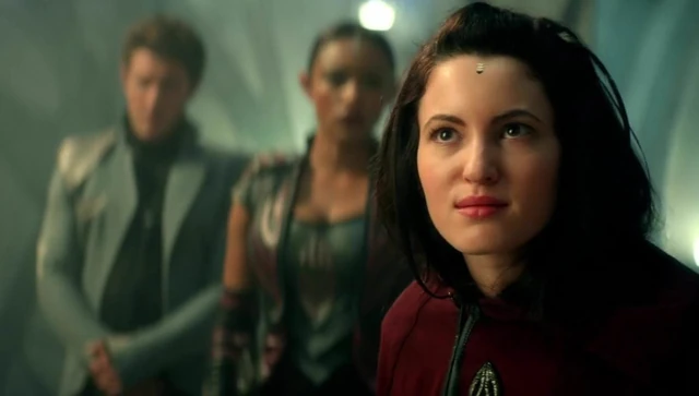 Emilia Burns. Ivana Baquero - The Shannara Chronicles s1e04