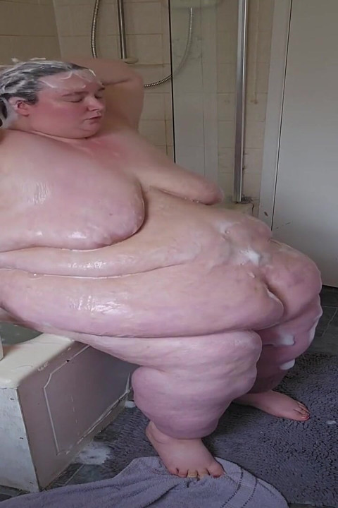 Ssbbw banyoda banyo yapamıyor bölüm 2