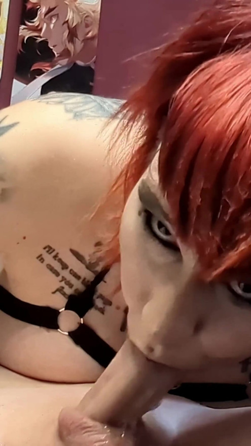 Goth girl gives sloppy deepthroat in 69 position | Clip 1