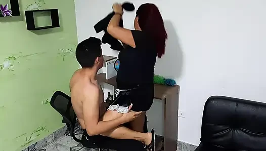 Milf bana en iyi saksoyu çekiyor
