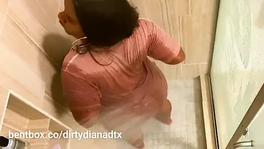 Sexy ebenholz, nasser arsch, dusch-fick-video