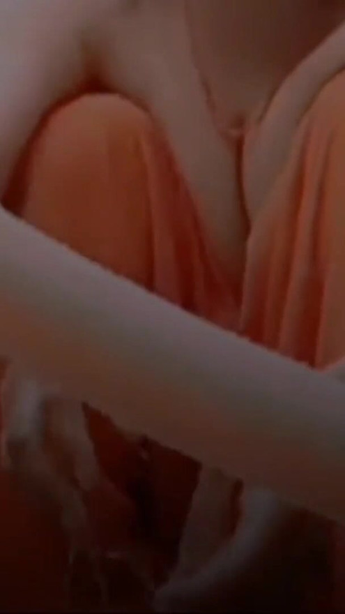 To sister-in-law today?? Today sister-in-law has been a lot, when sister-in-law was, at that time she screamed a lot, but | Clip 1