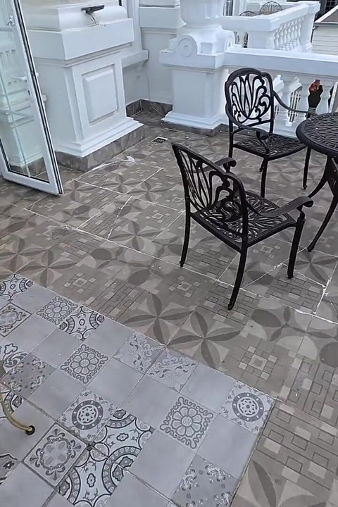 Real Princess Gets Her First Anal