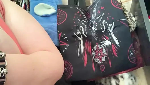 Metal babe show her tits at home