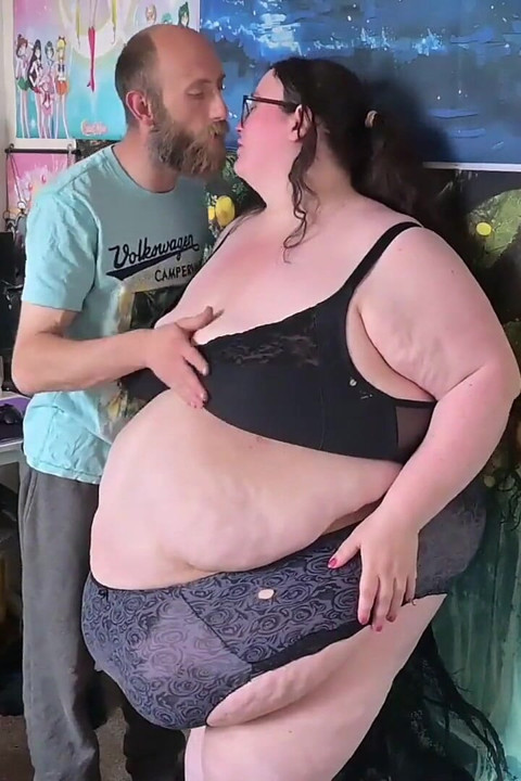 SSBBW Stripped Out of Underwear and Kissed Sensually