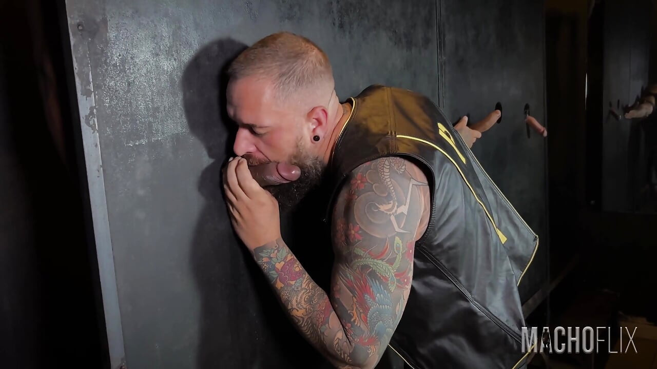 Big Dicks on the Wall - a Gloryhole Experience