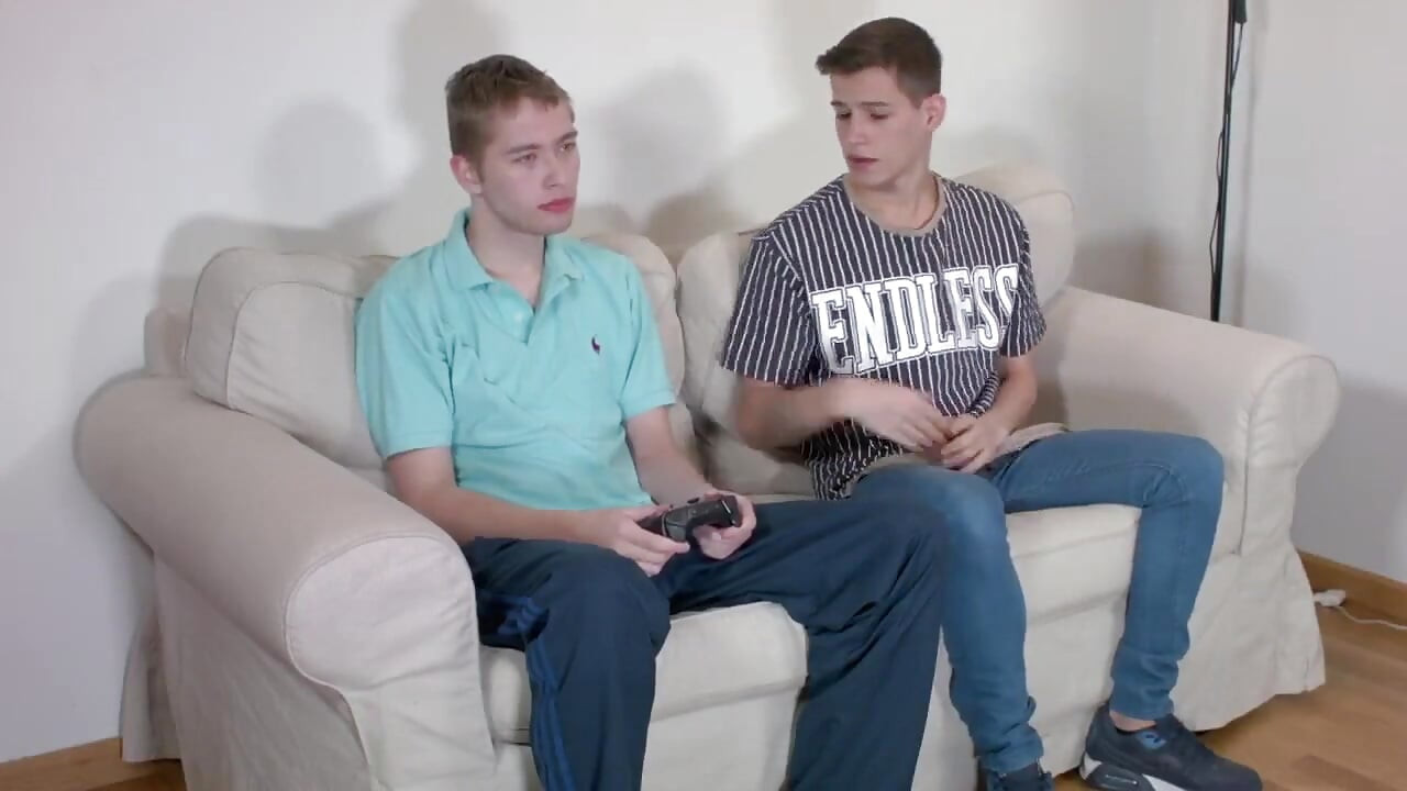 Teen sneaker twink turned into suck n' fuck pig