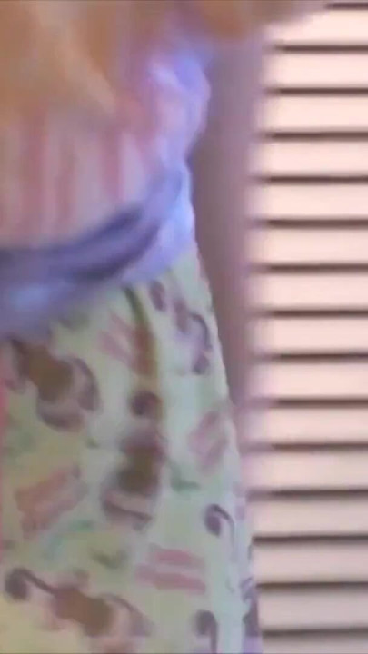 "Ateşli götümden seksi, kokan osuruklar! Osuruklarımı seviyorum"