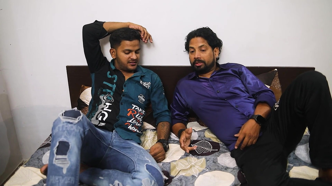 两步兄弟操他的继妹，重口味3P