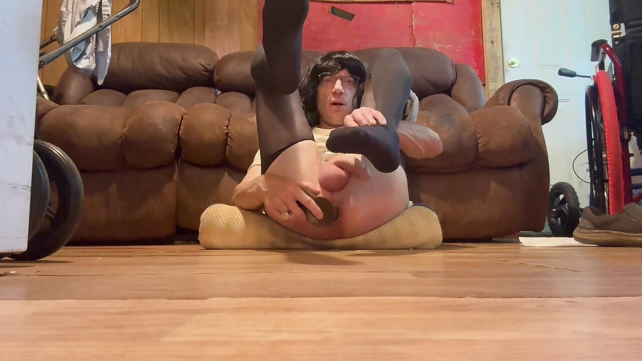 Shemale On A Dildo Fuck!!!