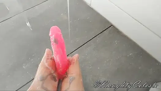 Meine kleinen füße mit dildo in der dusche, WICHsanleitung