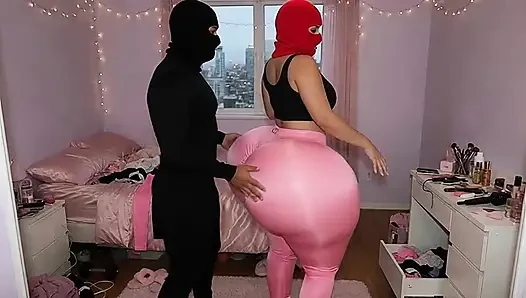 Big Ass Girl in Tight Pink Leggings Gets Pressed in the Bedroom