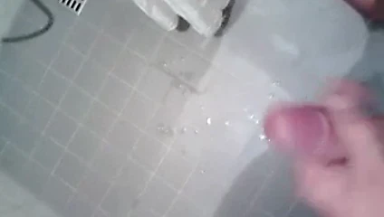 Abspritzen in der Dusche