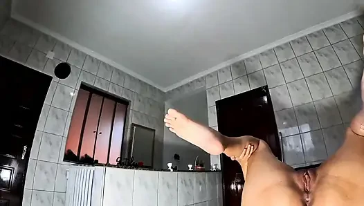 Küçük kör kız jinekologun götüne boşalmasını beklemiyordu.