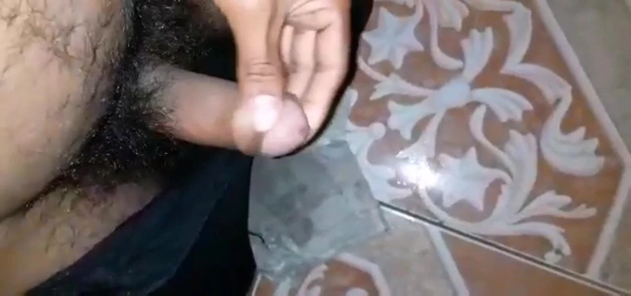 他拉她的鸡巴独自一人教她的表妹