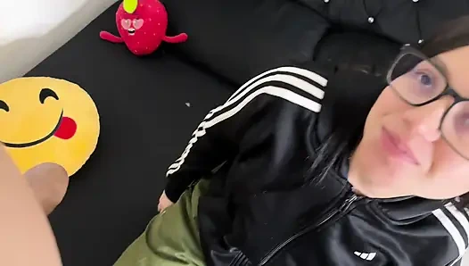 Мы идем по магазинам с моим сводным братом, а затем он хочет, чтобы я вернулся, как это