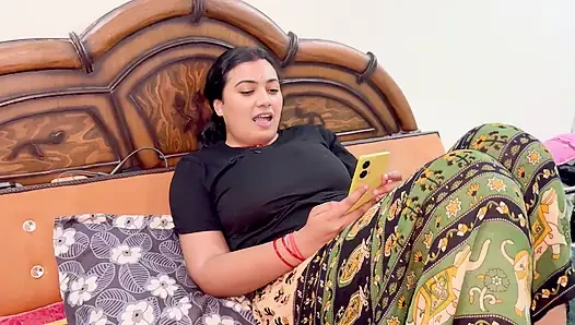 Bade ke jane ke baad chote ne bhabi ko akela dekh uthya mauke ka fayeda