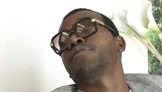 Dia suka adegan ayah 3 remaja berambut cokelat mila jade suka bercinta dengan kontol hitam besar ayah tirinya