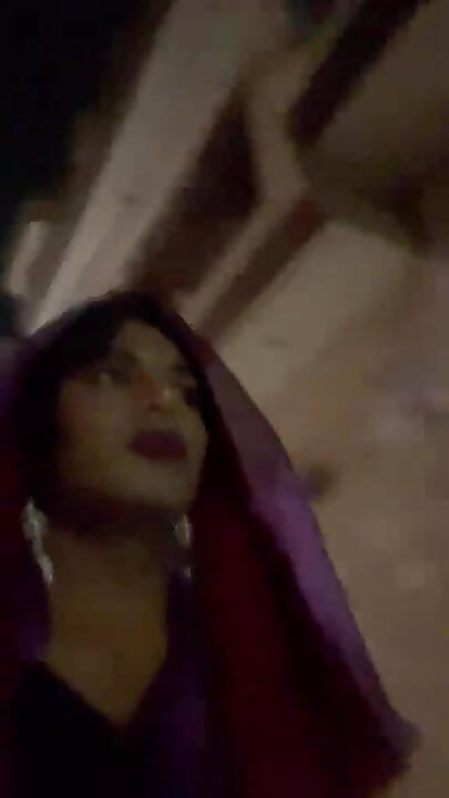 Urvashipatil silk saree  ghar ke andar ghap ghap krrhi thi