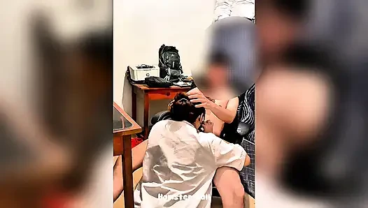 Ein desi-highschool-mädchen, das von Anfang an eine schlampe war