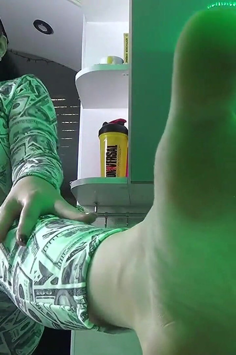 Mesmerized & drained by my perfect feet