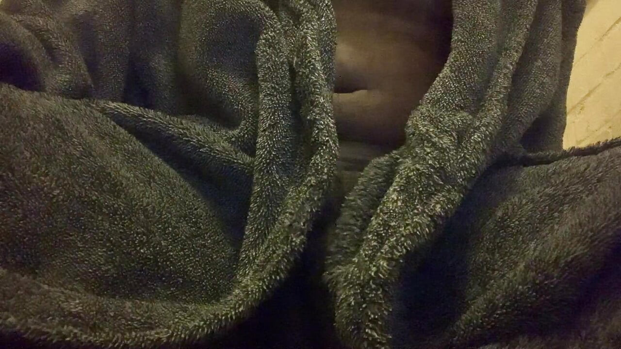 watch me swing and play with my soft cock (part. 2)