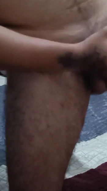 当我一个人在家的时候，小男孩苗条的身体 | 短片 1