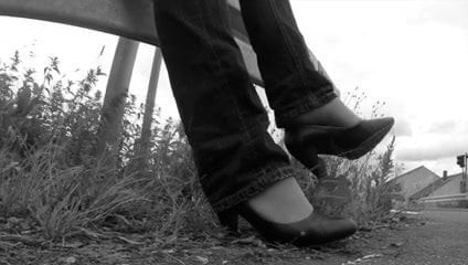 ジーンズ&パンプス