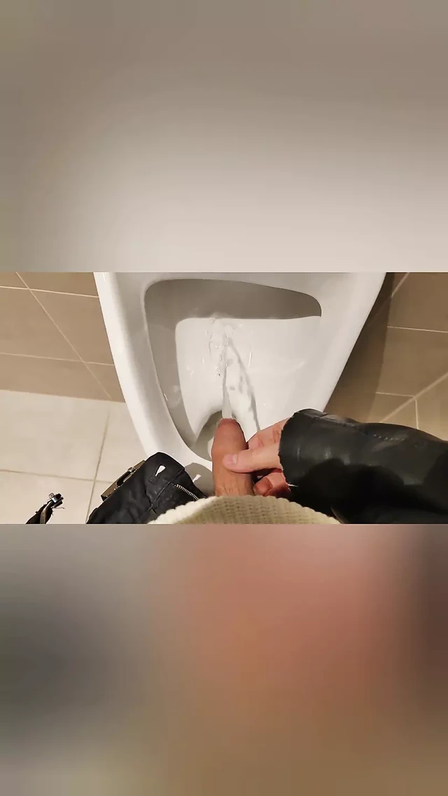 Young Skinny White Boy Piss Mix