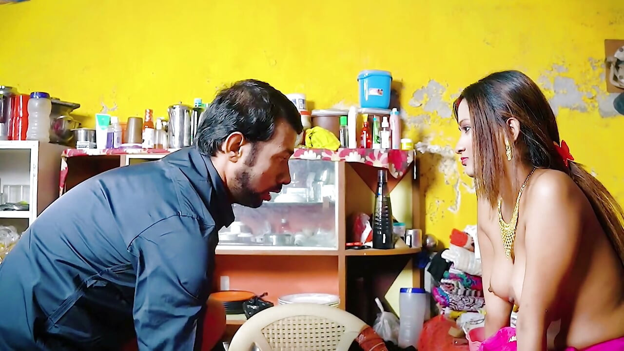 Desi Sudipa bhabhi ne kichen me apne devar se chudwaya hindi hot bhabhi sex