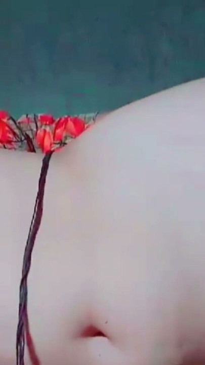 Hot teen sexy hot girl I am pressing the hot sexy boobs, moving them up and down, nowadays it is | Clip 2
