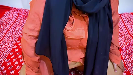 Muslim Arab Stepmom Big Ass Live Show!