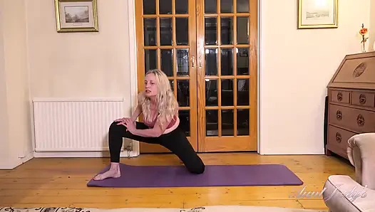 Auntjudys - olahraga bareng tante semok andrea ann