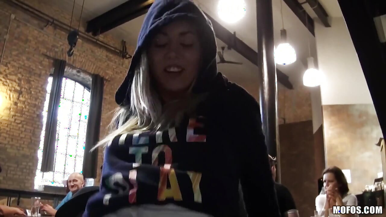 B sides - euro amadora hijab Courtney adora sexo